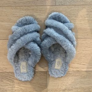 Ugg Scuffita Sheepskin Slippers size 6 cozy